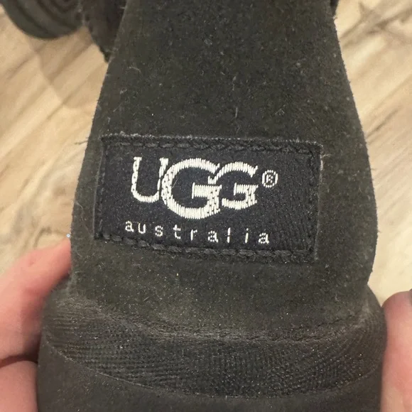 UGG Women's Black Winter Boots - Picture 5 of 5